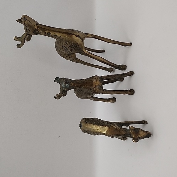 Vintage Brass Deer 3 Count 6" 4" & 3" - Picture 4 of 13